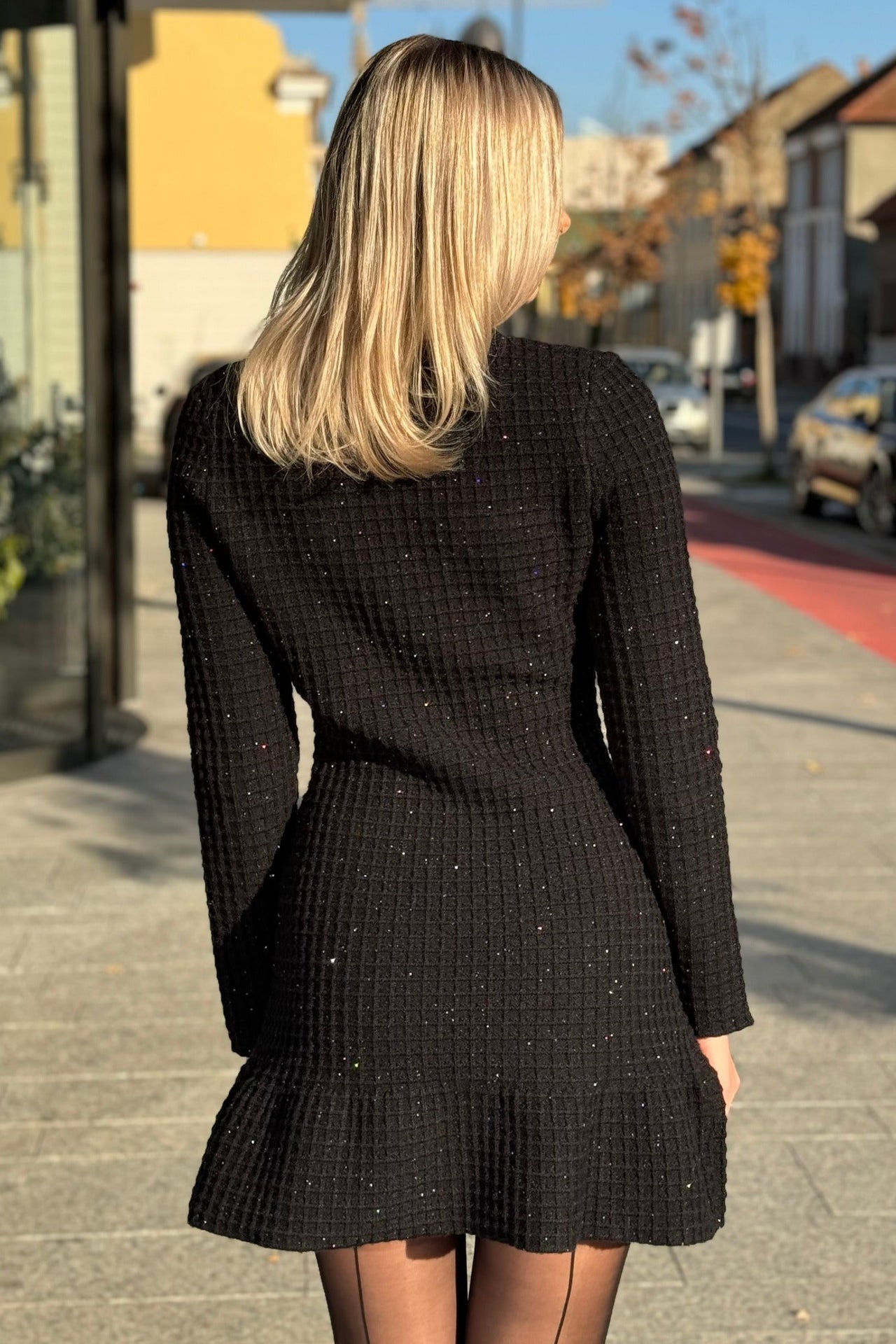 Long Sleeve Knee-Length Knitted Dress - Black