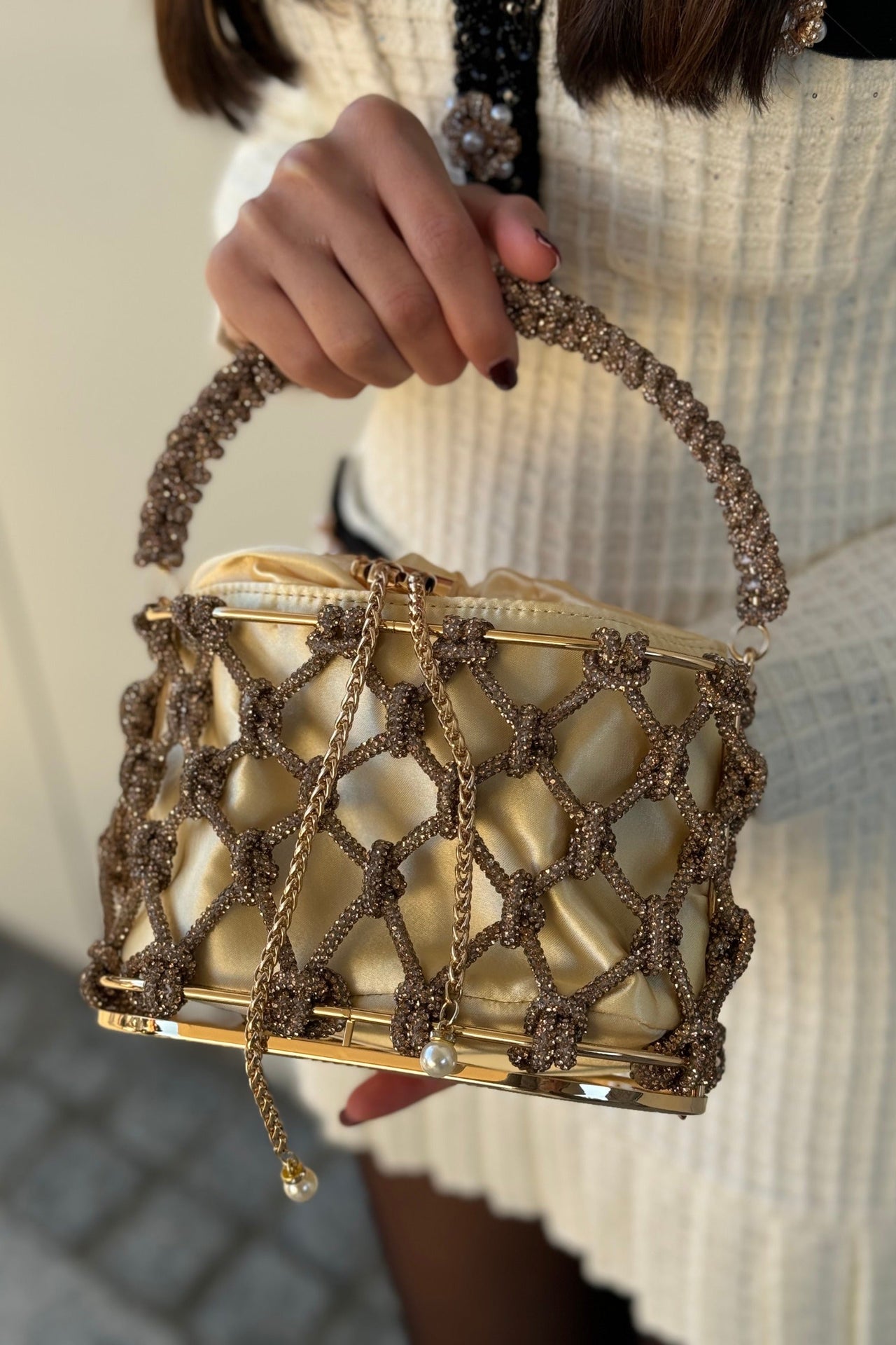 Sparkling Mesh Handbag With Satin Drawstring Pouch - Gold