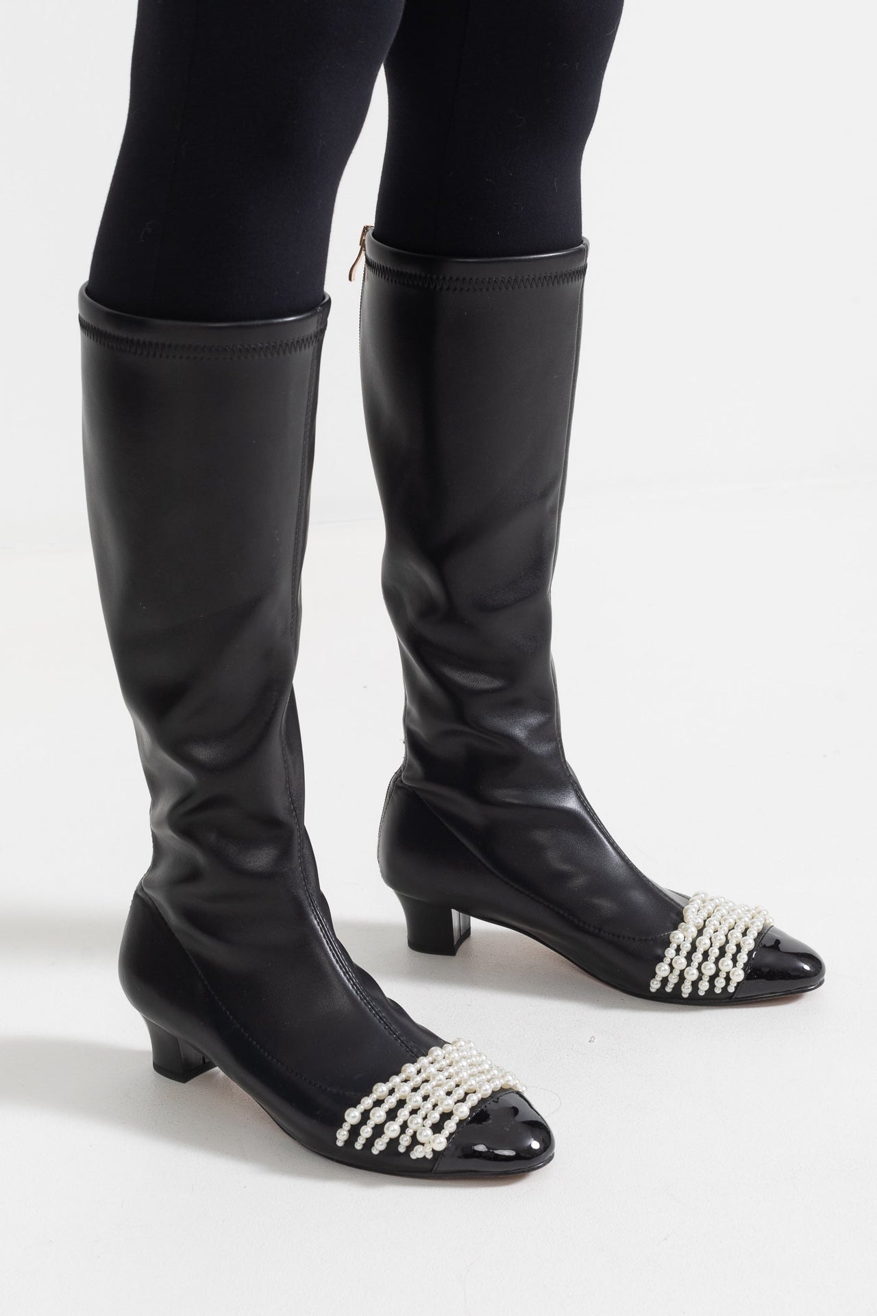 Vegan Leather Boots With White Pearl Embellishments - Black