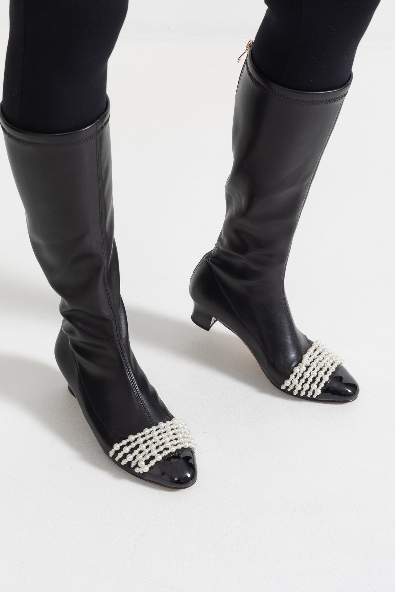 Vegan Leather Boots With White Pearl Embellishments - Black