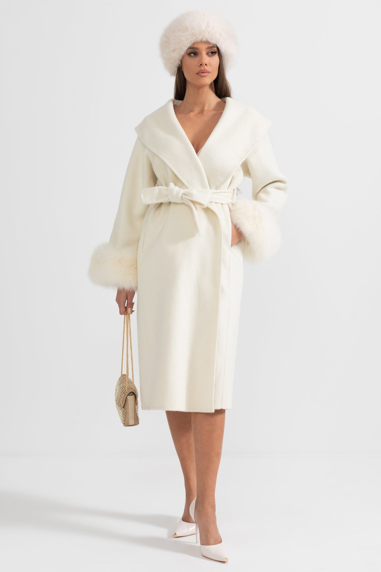 Luxurious Cashmere Long Coat With Fox Fur Cuffs - Ivoire