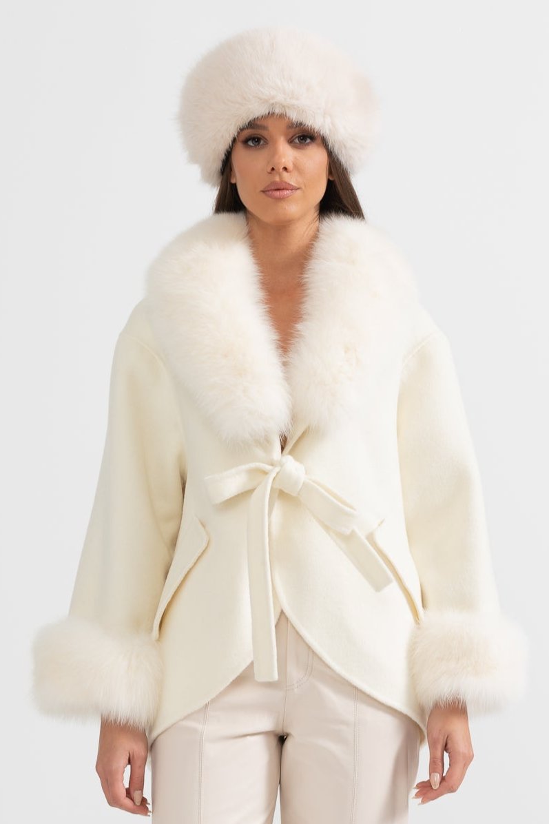 Cashmere Coat With Oversized Fox Fur Collar - Off White