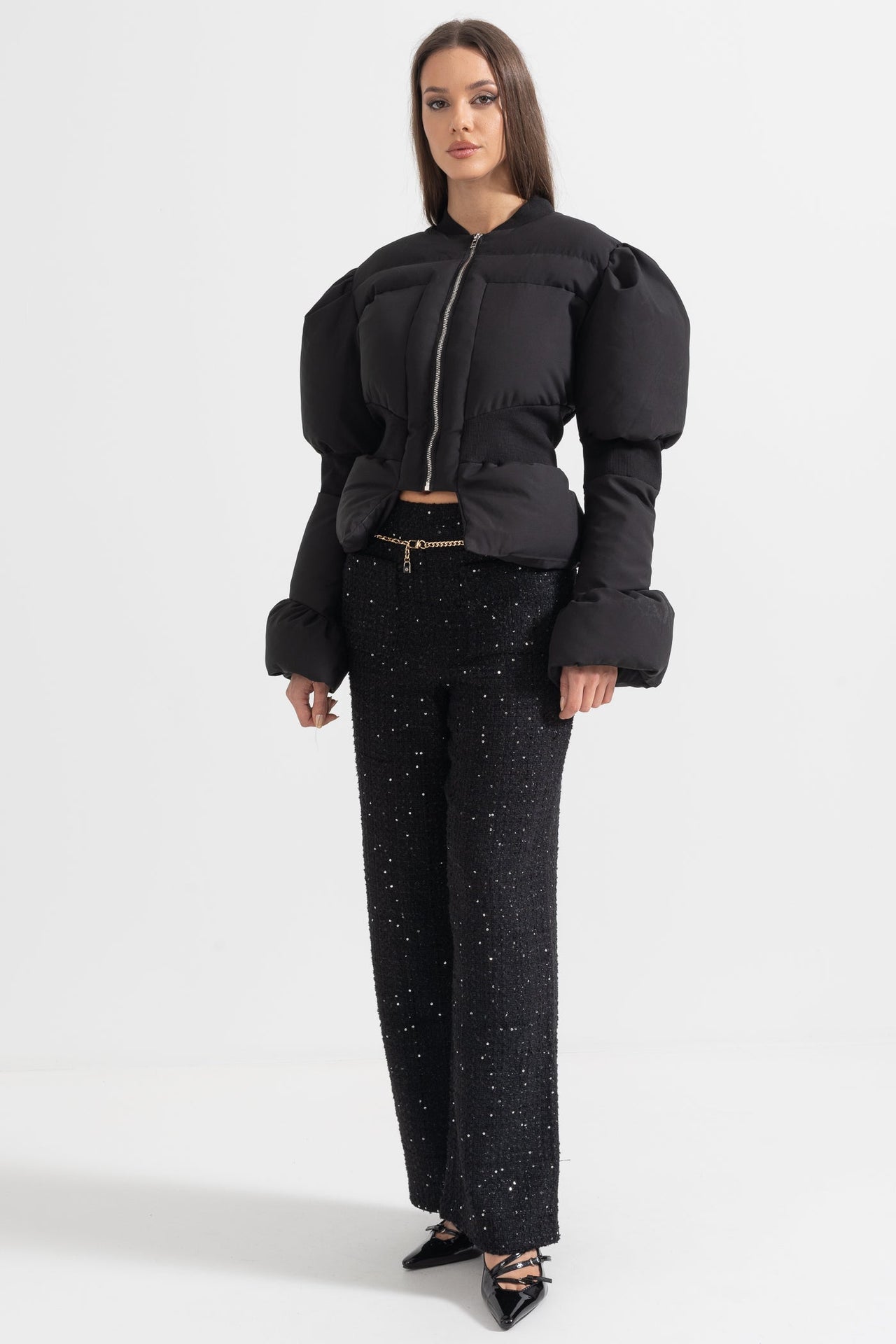 Cropped Puffer Jacket With Fitted Waistline - Black