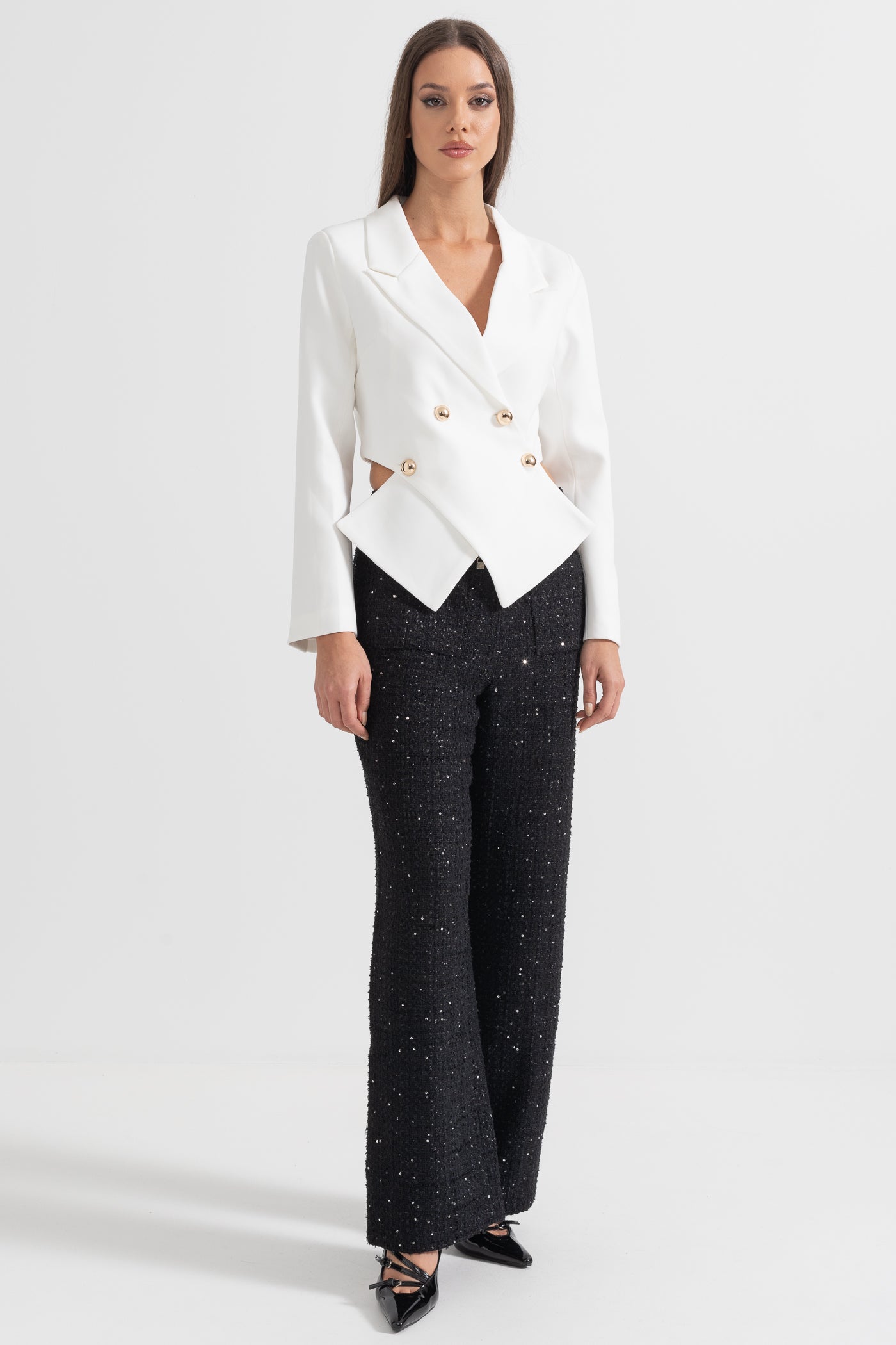 Contemporary Blazer With Crossed Front Closure - White