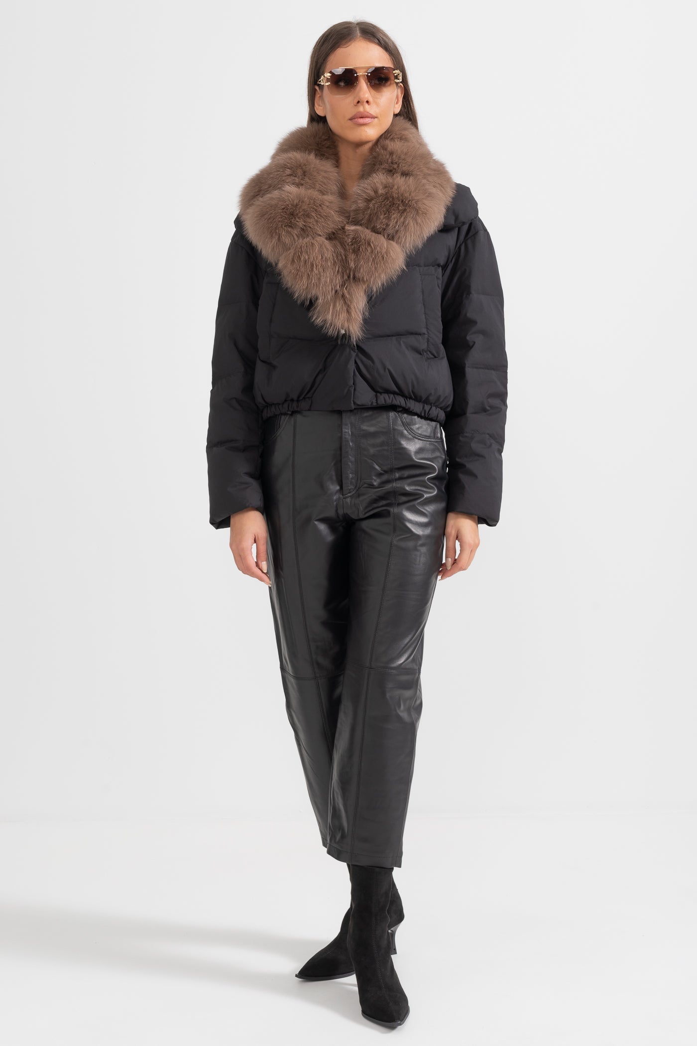 Bufferjakke med Brown Fox Fur -Lined Hood - Sort