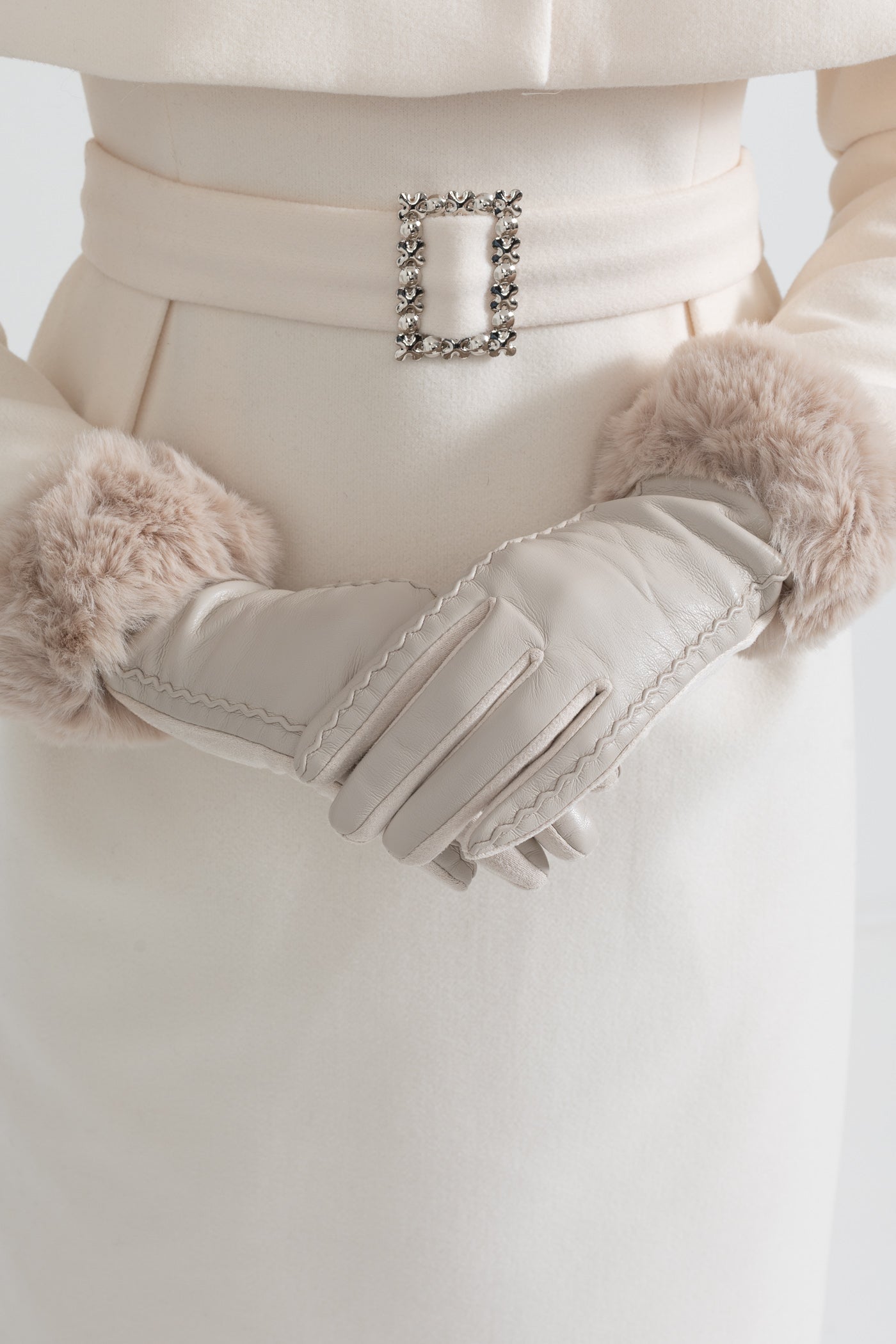 Vegan Leather Gloves With Fur Cuffs - Beige