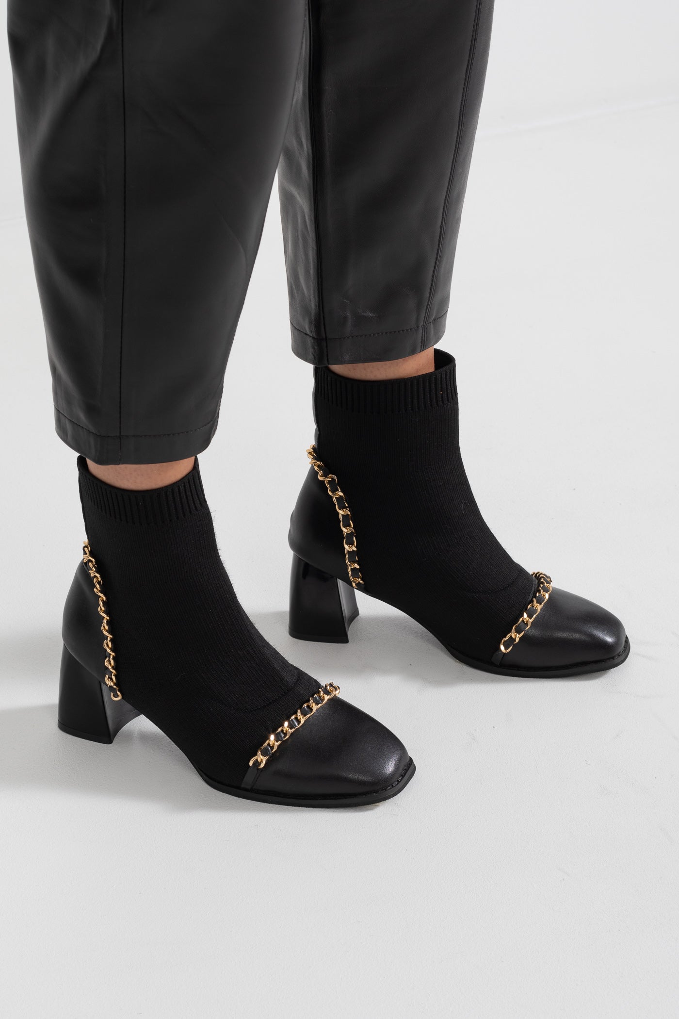 Elegant Ankle Boots - Black