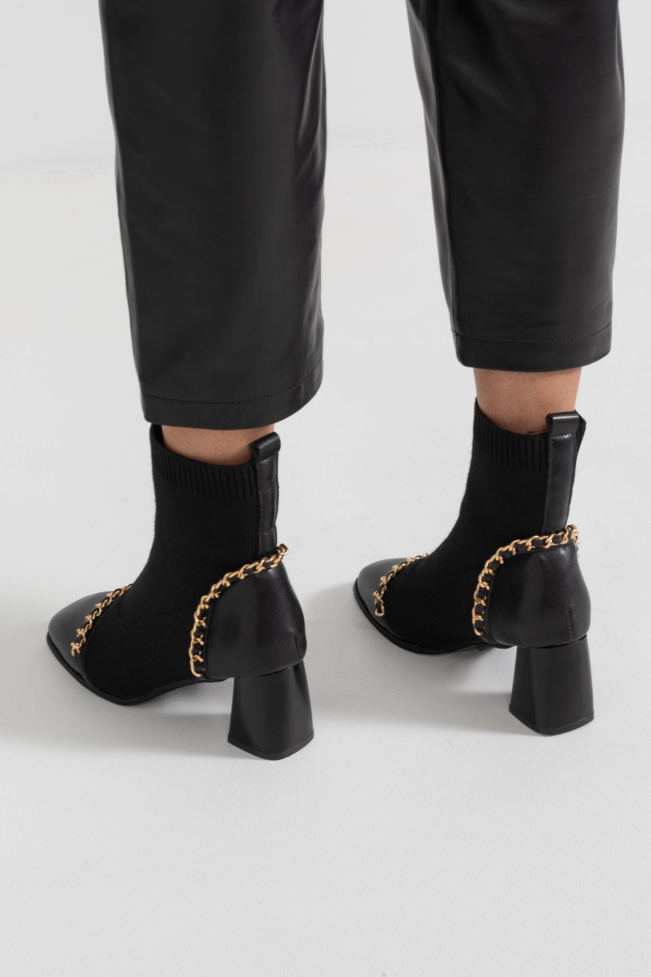 Elegant Ankle Boots - Black