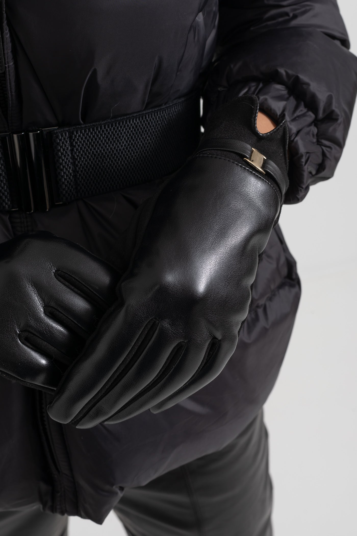 Vegan Leather And Suede Gloves With Gold Buckle Detail - Black