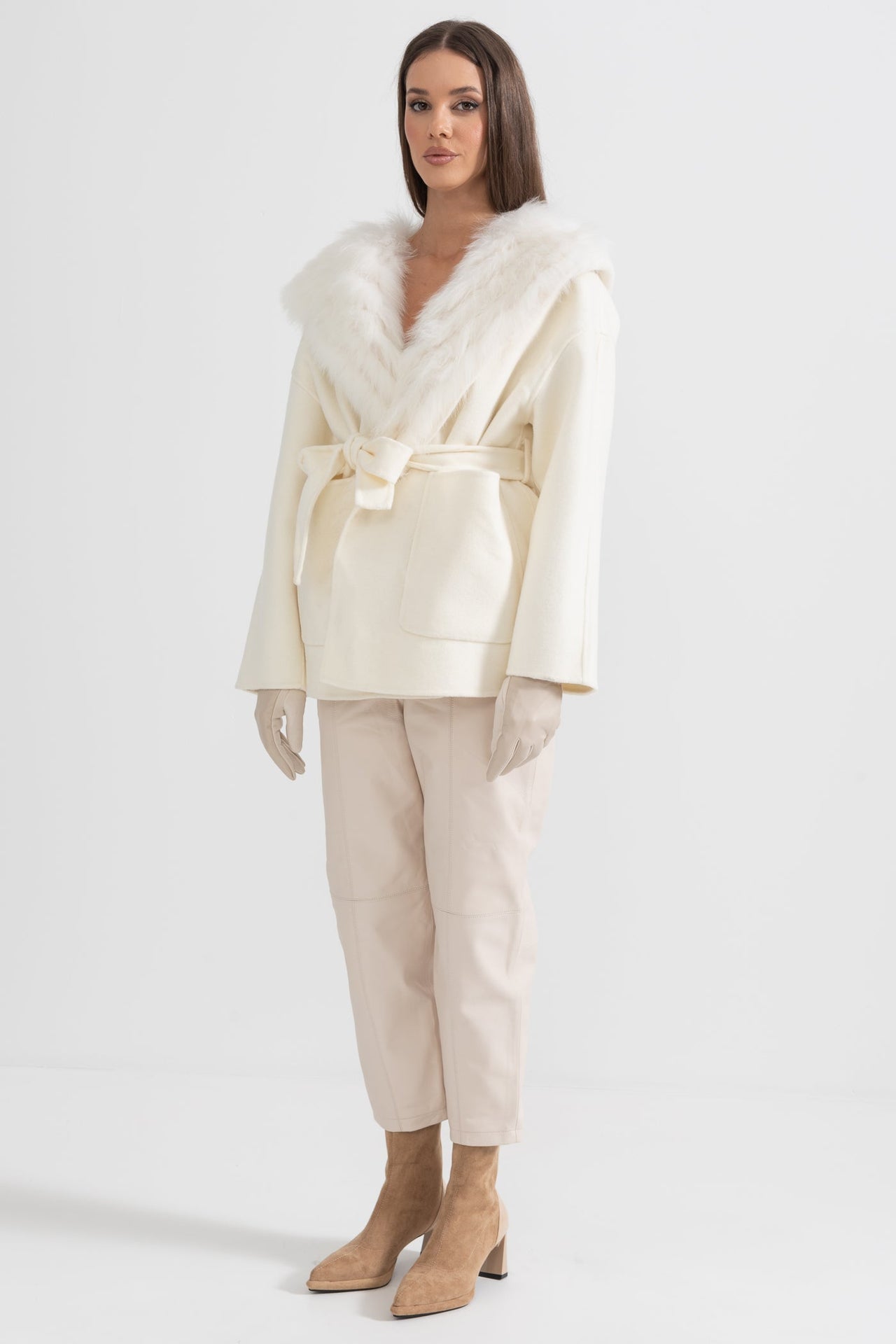 Fur-Collar Jacket With Oversized Hood And Waistband - Ivoire