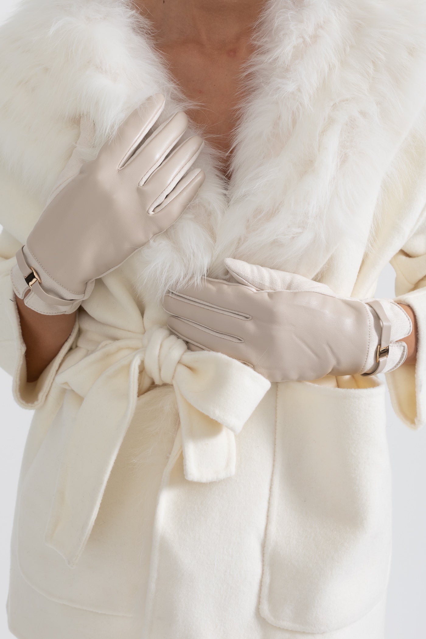 Vegan Leather And Suede Gloves With Gold Buckle Detail - Beige